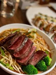 Bluefins Sushi & Sake Bar signature dishes Grilled Angus Filet
Hawaiian Chicken Katsu
Hamachi Carpaccio